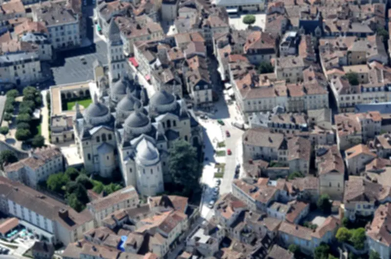 Périgueux : Voyage dans le temps à travers les archives photographiques