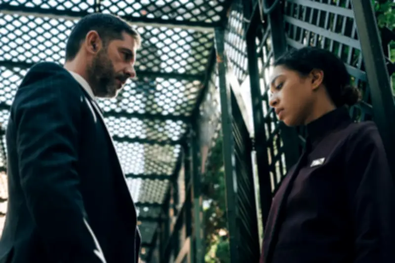 « Privilèges » sur HBO Max : un thriller social dans les coulisses d'un palace parisien