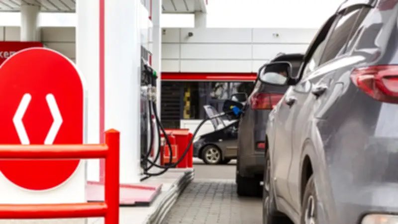 Prix des carburants : pourquoi l'Espagne est-elle moins chère que la France ?