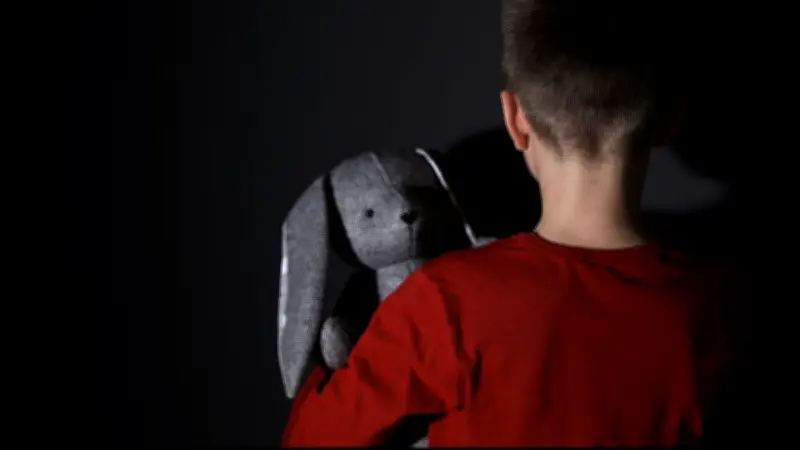 Procès au Canada : une famille d'accueil jugée pour la mort d'un enfant maltraité