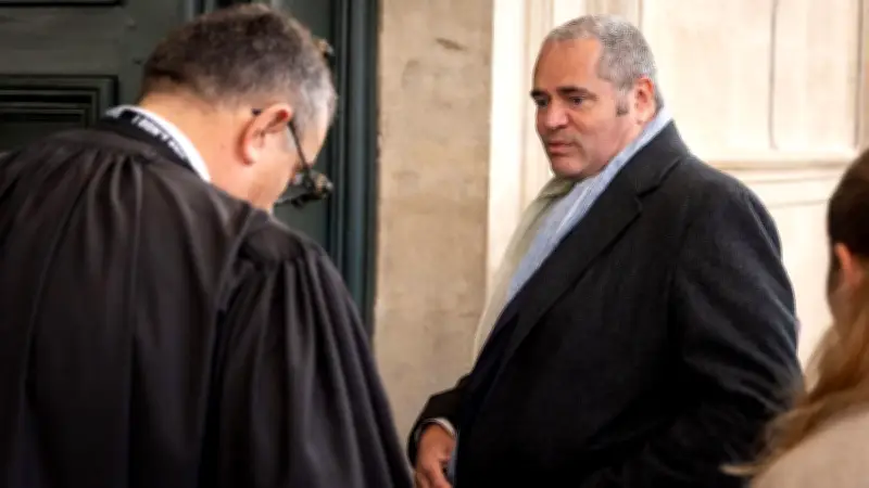 Procès du cannabis à Bordeaux : l'ancien patron des stups évoque la rupture de 2015