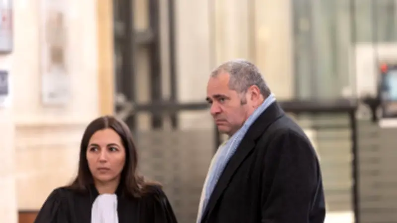 Procès du policier François Thierry : la défense plaide la relaxe face aux accusations de complicité de trafic