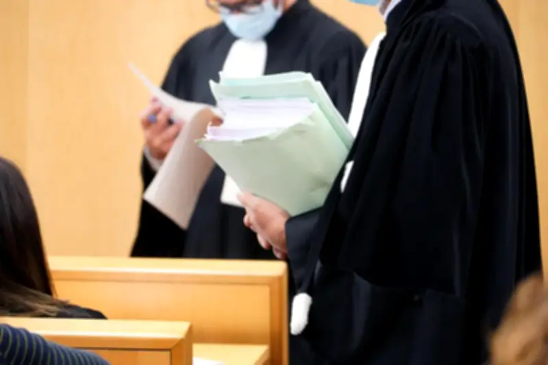 Procès d'un bûcheron accusé de viols : il invoque son homosexualité mal assumée