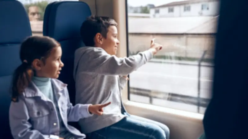 Proposition de loi contre l'exclusion des enfants des transports et lieux publics