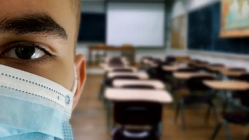 Protocole sanitaire scolaire : les mairies du bassin de Thau en difficulté face à Omicron