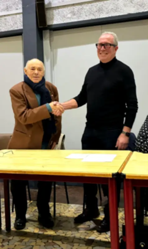 Puisseguin : Jean-Louis Lamy passe la présidence du comité des fêtes à Eric Auger après 50 ans