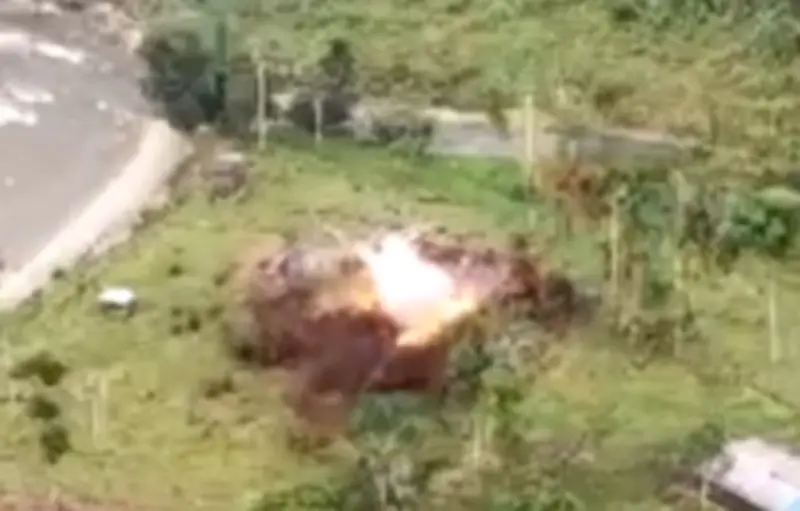 Équateur et États-Unis unis contre le narcoterrorisme : un camp des Farc dissidents bombardé