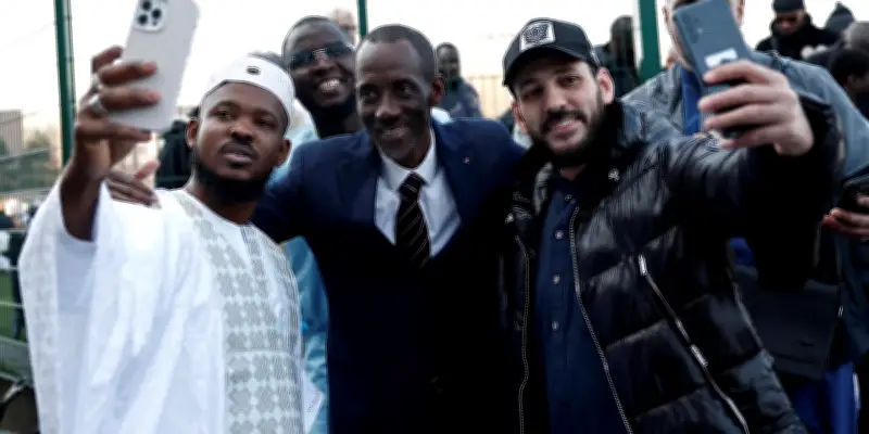 Racisme sur CNews : le maire de Saint-Denis appelle à un rassemblement citoyen