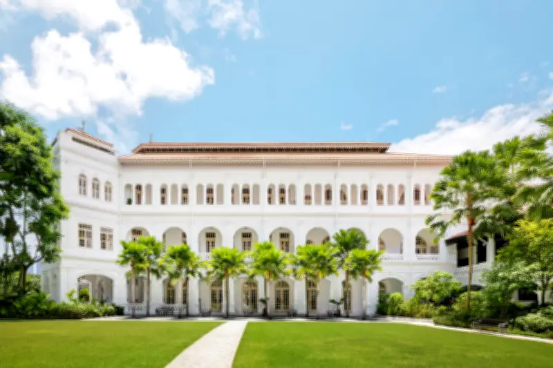 Raffles Singapore, l'hôtel légendaire où l'histoire se mêle au luxe intemporel