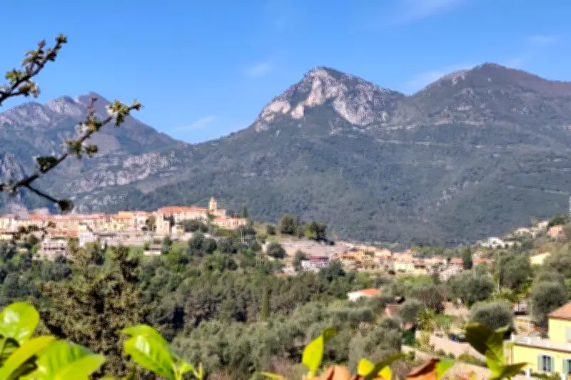 Randonnée Menton-Castellar : une balade accessible entre mer et montagne