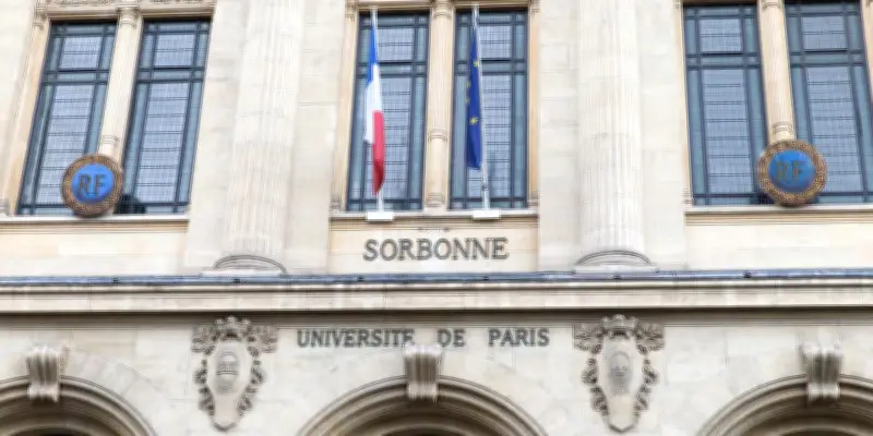 Rapport confidentiel révélé : les universités françaises trop dépendantes des fonds publics