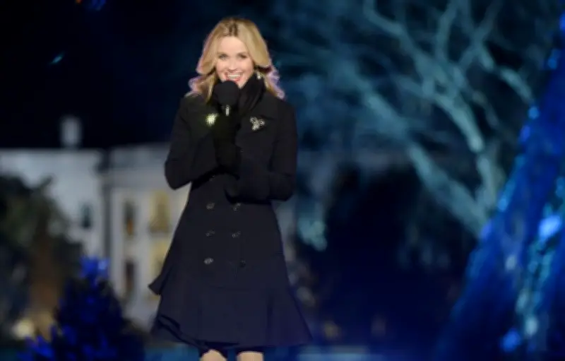 Reese Witherspoon fête ses 50 ans avec humour et amitié sur Instagram