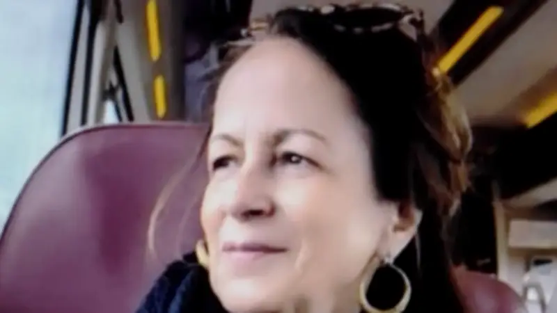 Rencontre avec la poétesse Malika Berak à la librairie La forme d'un livre