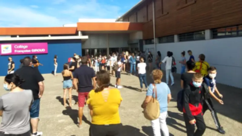 Rentrée échelonnée au collège Françoise-Giroud de Vendres dans l'Hérault