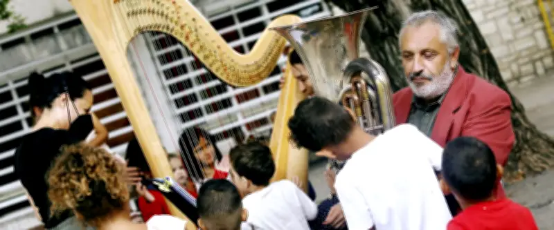 Rentrée musicale unique à l'école de Tamaris d'Alès avec harpe et tuba