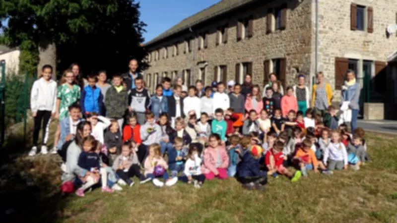 Rentrée scolaire à Grandrieu : deux nouveaux enseignants rejoignent l'école