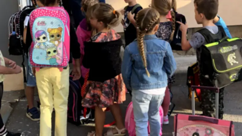 Rentrée scolaire à Laval-Pradel : une journée d'émotions et d'organisation méticuleuse