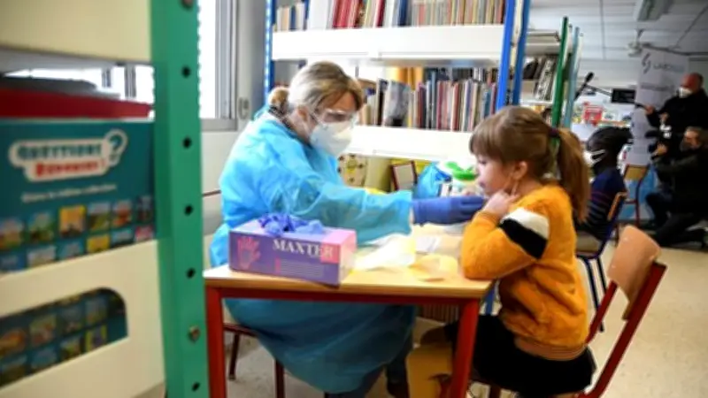 Rentrée scolaire : le déploiement massif des tests Covid-19 dans les établissements