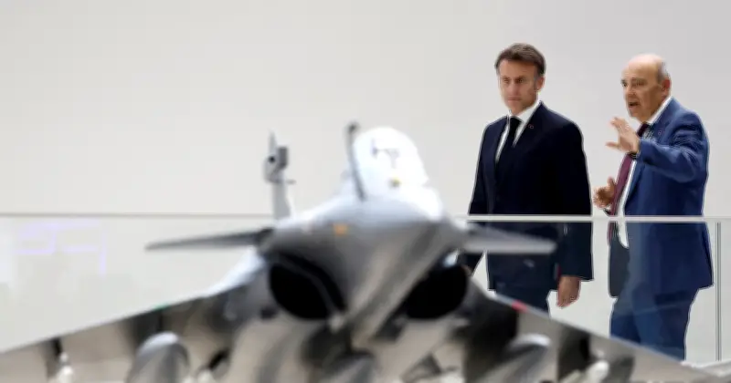 Éric Trappier, PDG de Dassault : l'ombre du véritable ministre des Armées ?