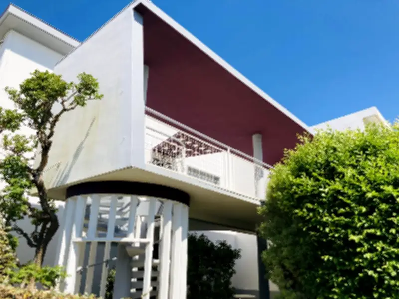 Royan années 1950 : une balade architecturale dans le laboratoire du style fifties