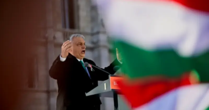 Révélations : les services russes ont envisagé un faux attentat pour sauver Orban