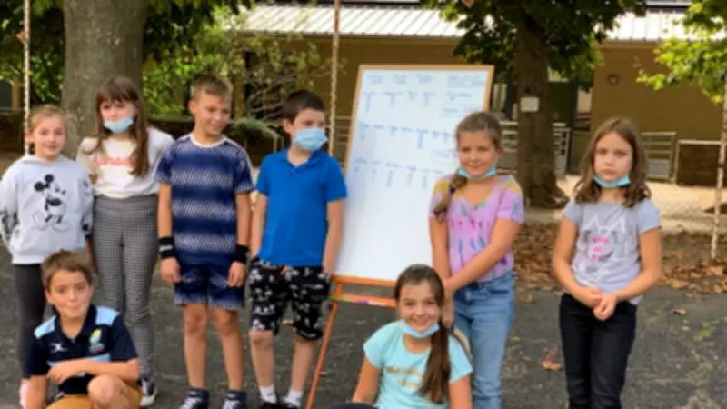 Saint-Affrique : Élèves éco-délégués et rencontres littéraires dynamisent les écoles