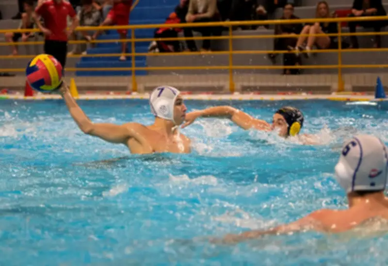 Saint-Jean-d'Angély face à Moulins pour échapper à la zone rouge