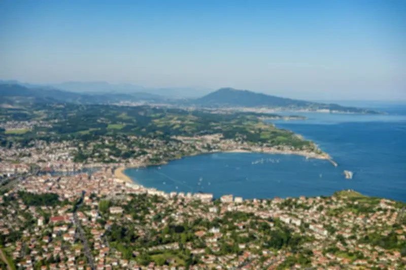 Saint-Jean-de-Luz : un voyage dans le temps à travers les archives photographiques