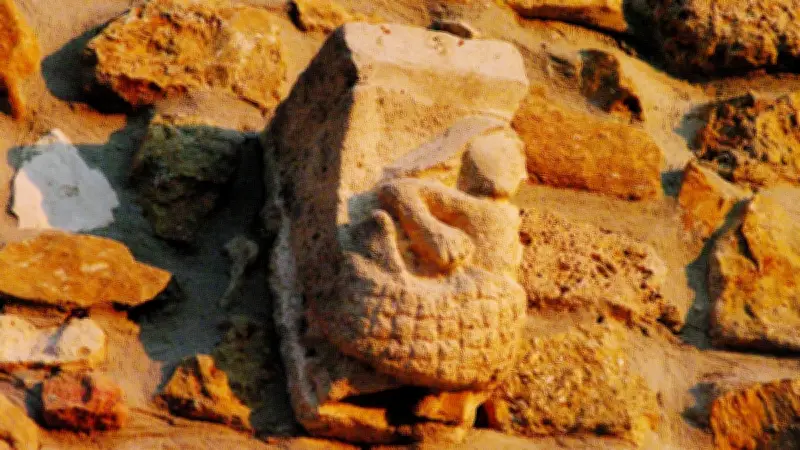 Saint-Julien-de-Peyrolas : inscriptions scolaires et conseil municipal en vue