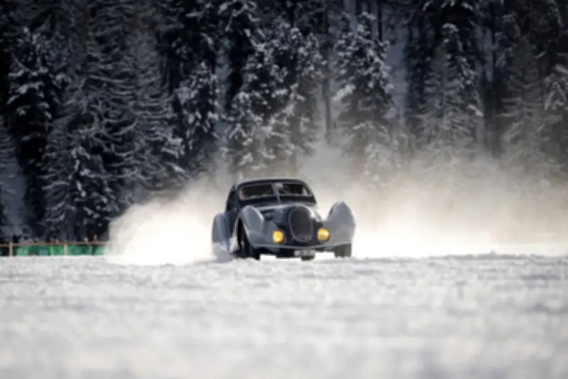 Saint-Moritz : The I.C.E., un concours d'élégance automobile sur glace unique au monde