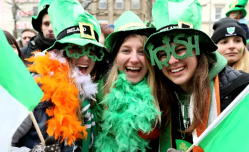 Saint-Patrick : Histoire et symboles d'une fête irlandaise devenue mondiale
