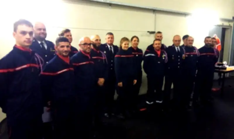 Sainte-Barbe célébrée à la caserne locale : hommage aux pompiers et distinctions honorifiques