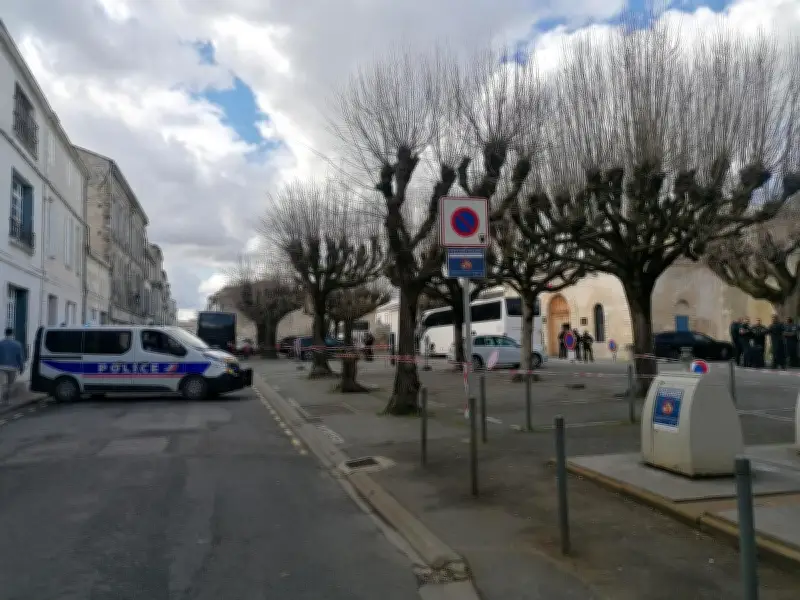Saintes : les détenus réintègrent la prison après la crue de la Charente