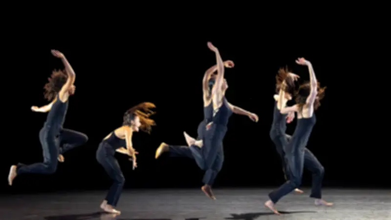 Salia Sanou mêle Bach et rythmes africains dans une création chorégraphique unique