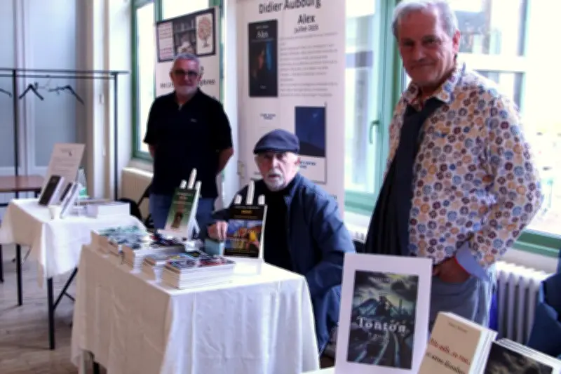 Salons du livre vs réseaux sociaux : la cohabitation est-elle possible ?