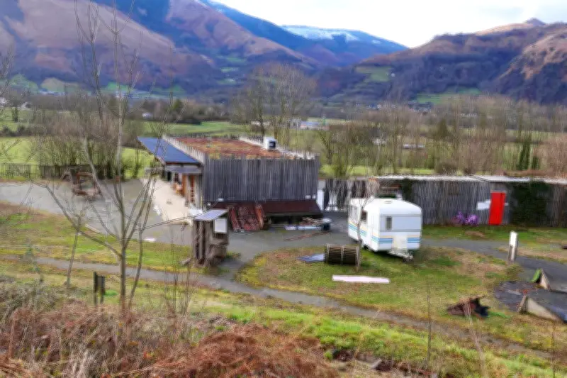 Samuel Blanco et Solène Touron transforment Ludopia en crêperie La Cabane à Accous