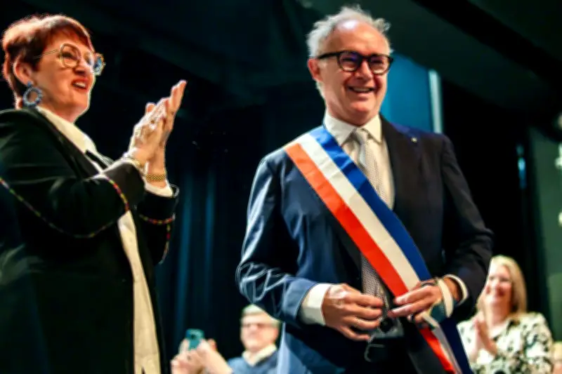 Sanary tourne la page après 37 ans : Philippe Héno élu maire avec un appel à l'unité