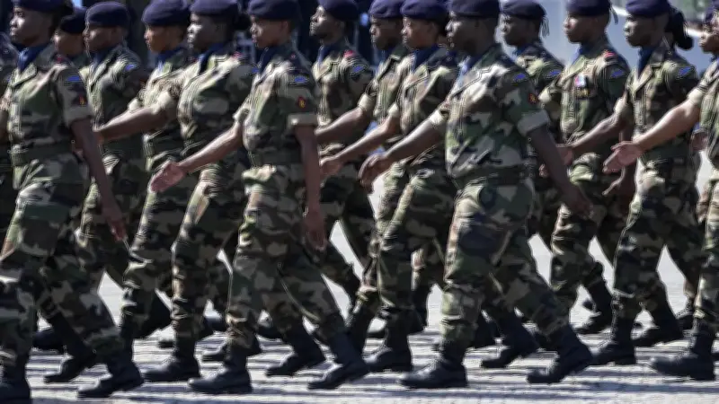 Service militaire volontaire : recrutement lancé le 12 janvier pour 10 mois dans l'armée