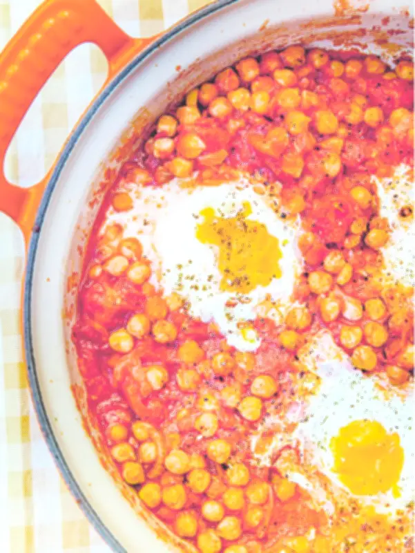 Shakshuka aux pois chiches et zaatar : une recette économique et facile