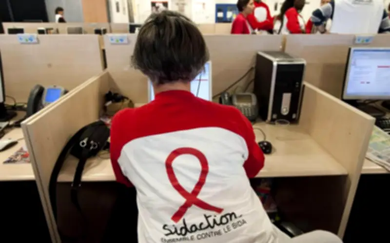 Sidaction alerte sur le risque de reprise de l'épidémie de sida face aux coupes budgétaires
