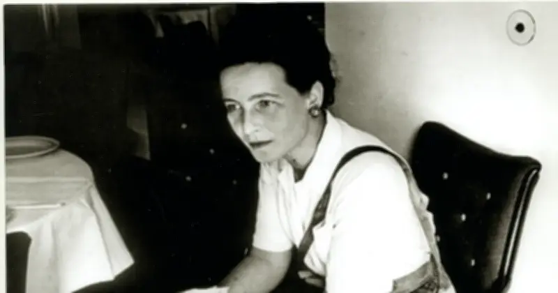 Simone de Beauvoir : derrière l'icône, la femme libre et son héritage contesté