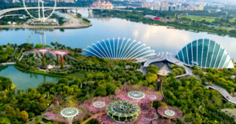 Singapour : quand la métropole futuriste épouse la jungle tropicale