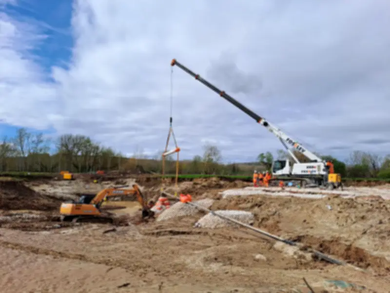 À Sénestis, la rupture d'une digue expose une canalisation de gaz Téréga