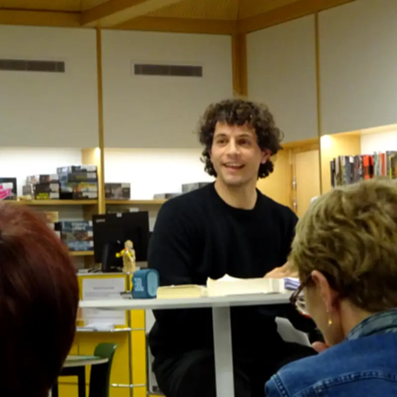 Soirée poésie à Bruges : On The Road Company célèbre la liberté artistique