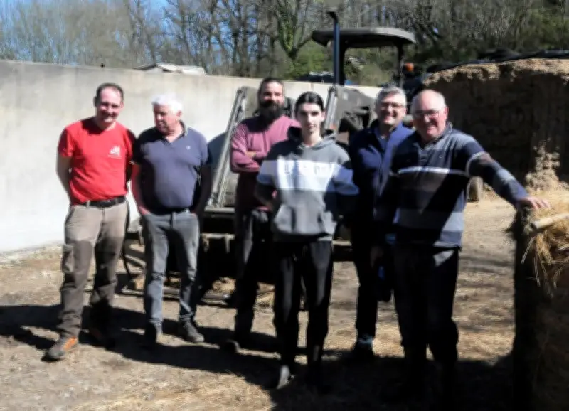 Solidarité paysanne : quand tout un village vient en aide à un agriculteur malade