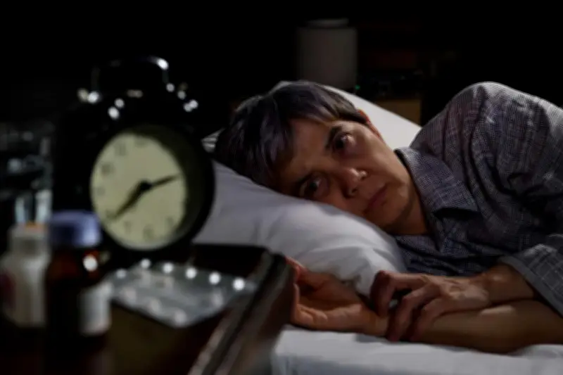 Sommeil et mémoire : l'insomnie accélère le déclin cognitif selon une étude canadienne