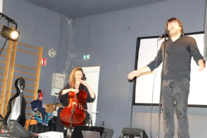 Spectacle « Comme on entend la mer » présenté aux élèves de Vélines et Saint-Seurin-de-Prats