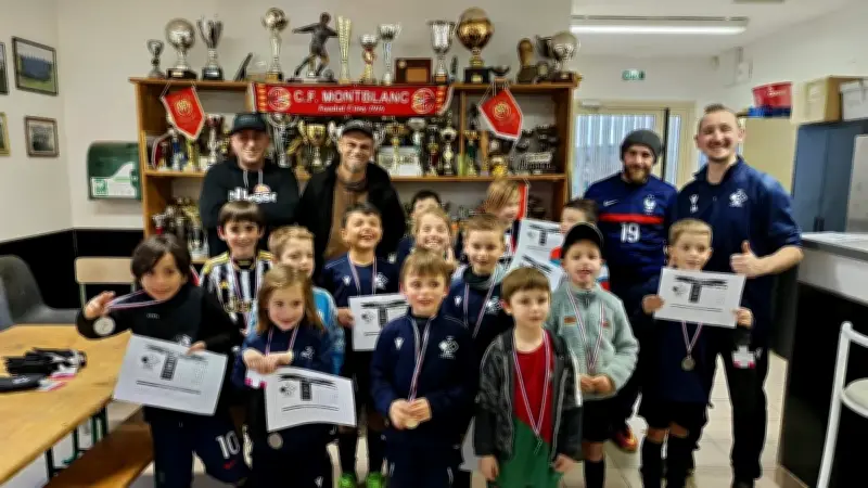 Stage de football à Montblanc : les jeunes joueurs comblés par une semaine d'apprentissage