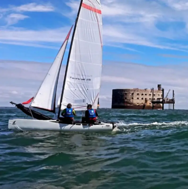 Stages de voile printaniers à Boyardville : une école ouverte dès avril