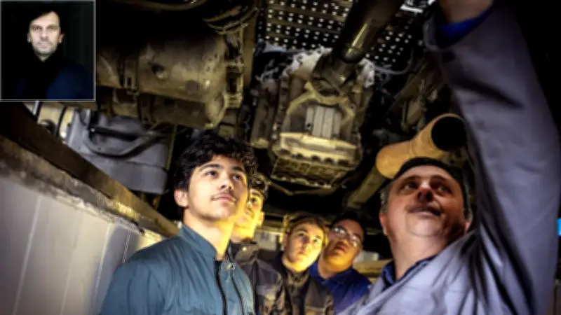 Stéphane Barbier expose au lycée Jules Raimu de Nîmes : une vision renouvelée de l'enseignement professionnel